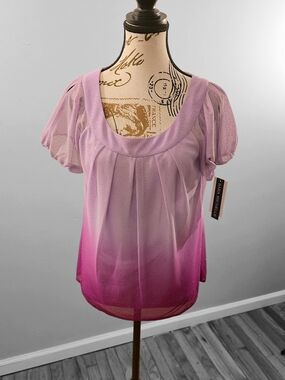 Sara Michelle Lavender-to-Fuchsia Ombre Puff Sleeve Blouse